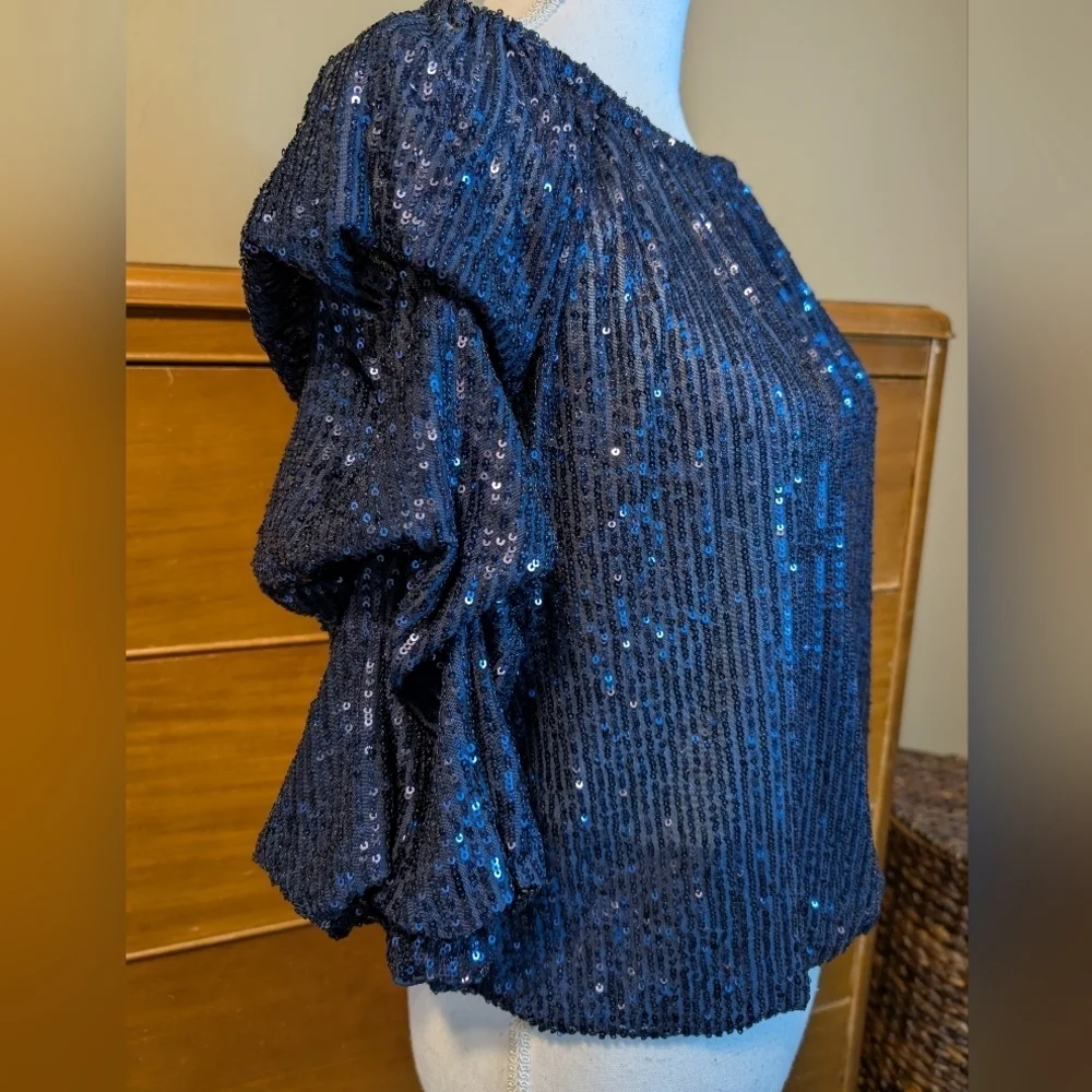 CeCe Sequined Blouse Women's Small Navy  Blouson Tiered Sleeve NWT - Picture 7 of 15